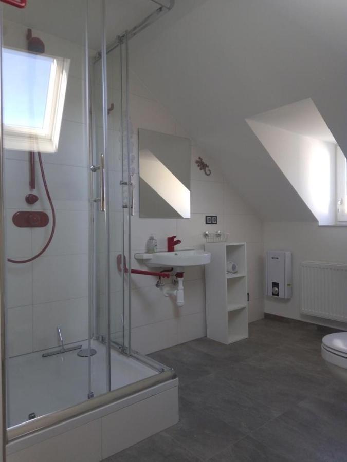 Ferienwohnung Im Roten Haus, Die Therme Ist Fusslaeufig In 350M Zu Erreichen Bad Ems Exterior foto